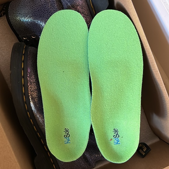 Martens iridescent with stars for girls and soles - Picture 9 of 11